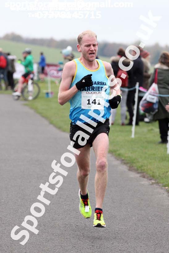 Senior men and womens Heaton Memorial 10k Road Race, Newcastle Town Moor. Photo:  David T. Hewitson/Sports for All Pics